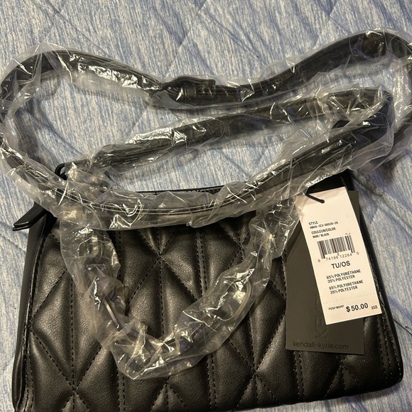 Kylie + Kendall Black Adjustable Shoulder Chain Hand Bag Polyurethane Polyester - Picture 4 of 8